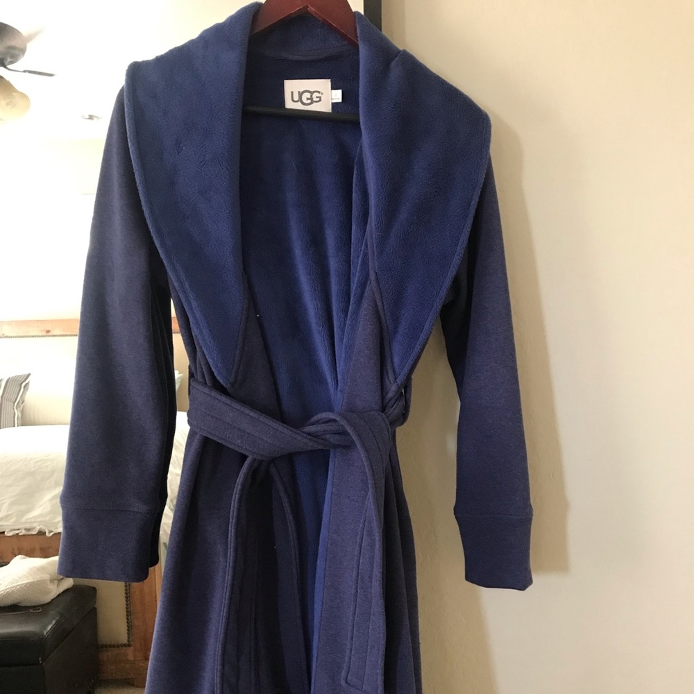 Ugg dark blue high low robe